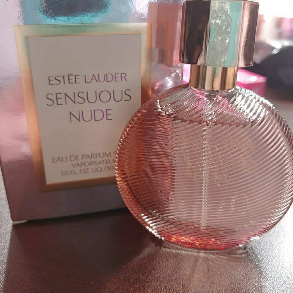 Estee Lauder Sensuous Nude 1.0FL OZ